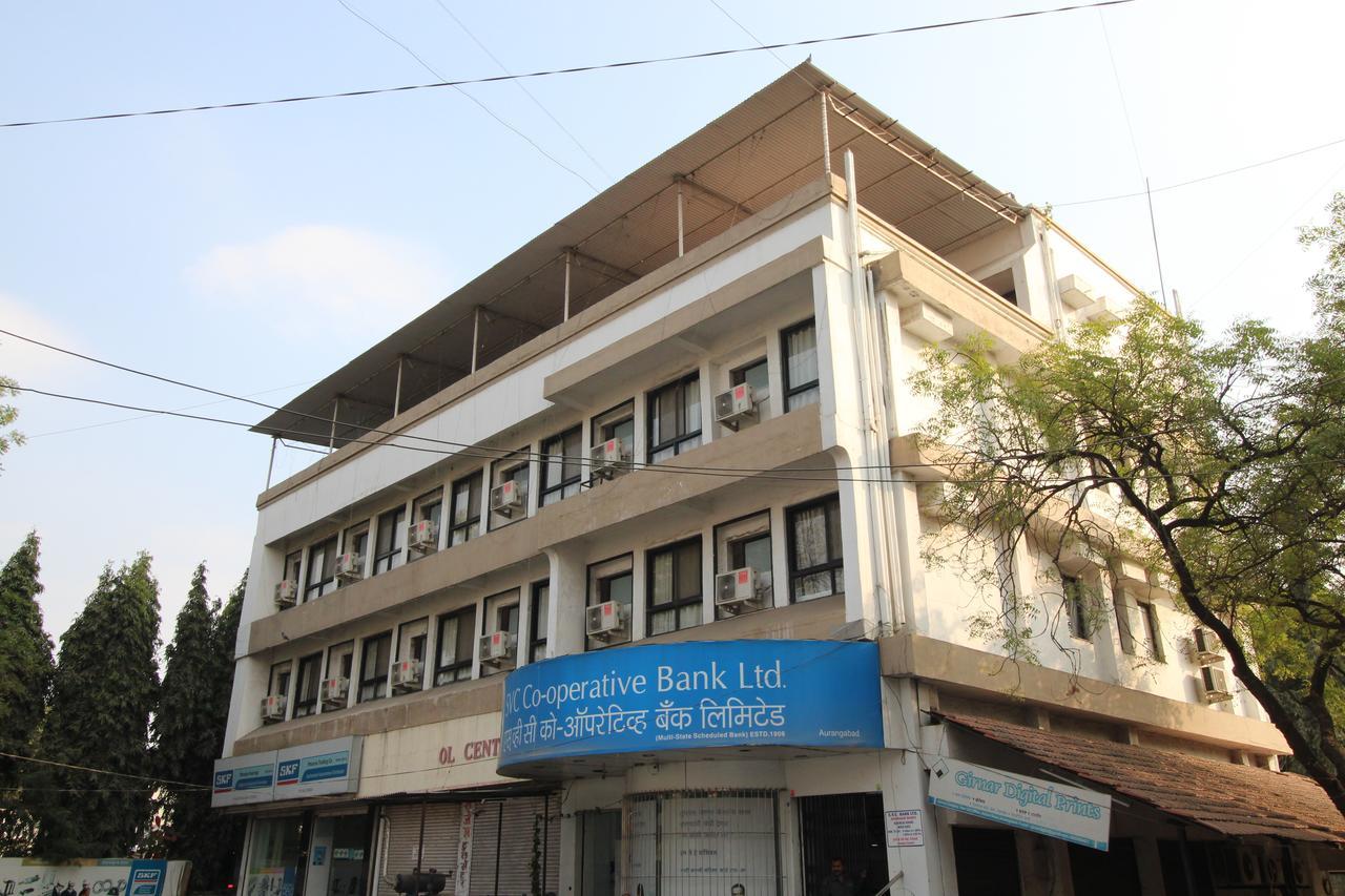 Hotel Girnar Aurangabad  Eksteriør billede
